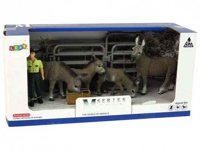 Set van vier boerderij ezel figuren Grijze omheining