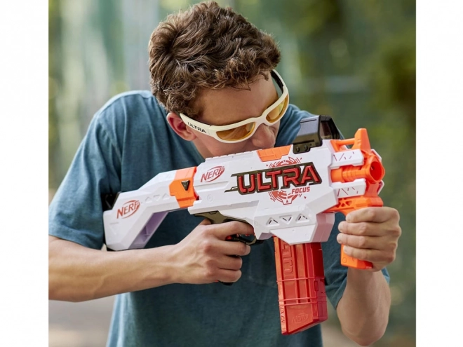 Groot automatisch Nerf Ultra Focus-pistool met kogels