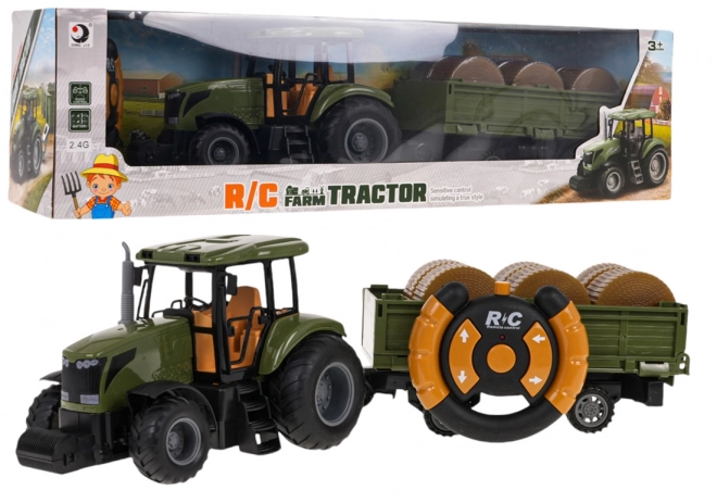 Groene trekker met aanhanger R/C