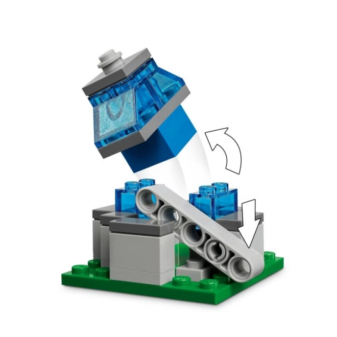 LEGO Minecraft 21273 Aanval van de Ghast-ballon op het dorp