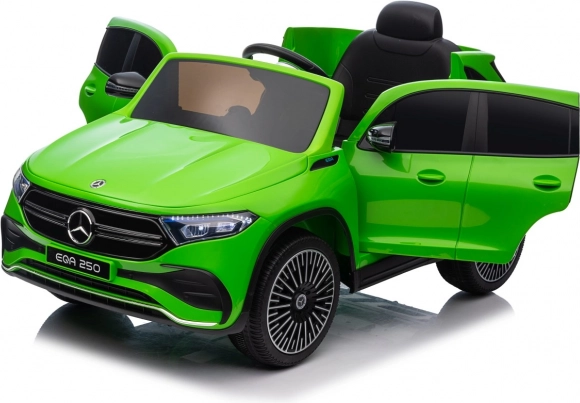 Elektrische auto Mercedes Benz EQA 250 groen