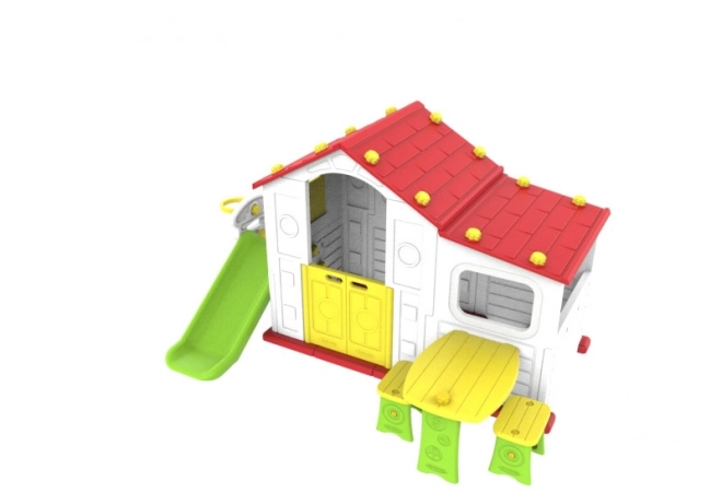 Groot kinderspeelhuis met glijbaan en rood dak
