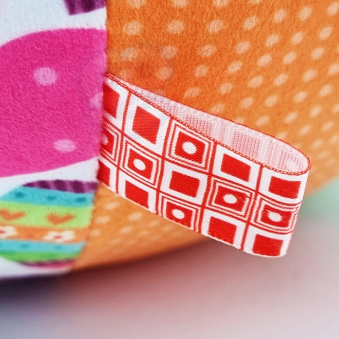 Zachte bal voor baby's met labels en geluiden