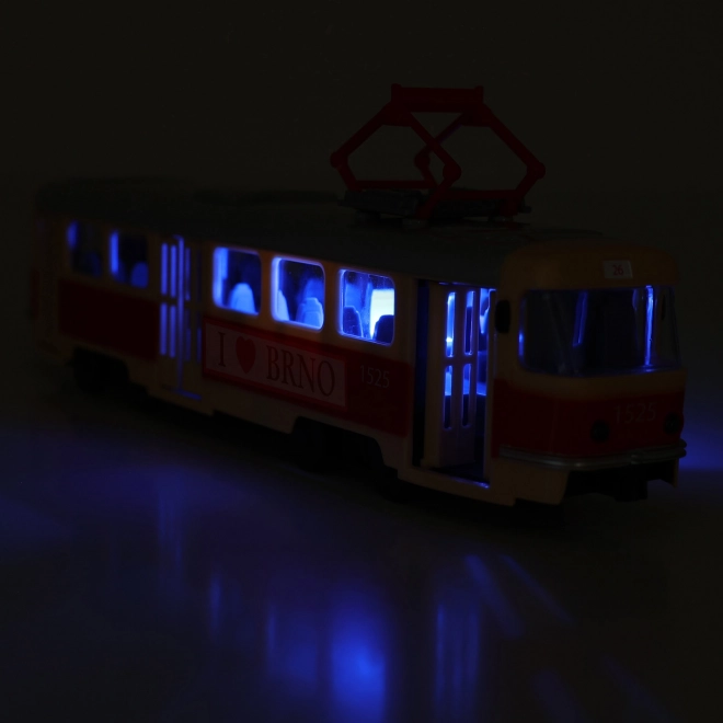 Tram die haltes in het Tsjechisch aankondigt 28 cm BRNO
