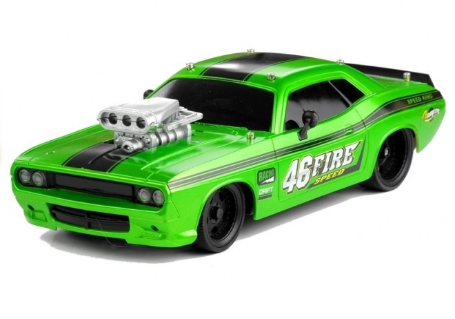 Groene op afstand bestuurbare auto 1:16 R/C