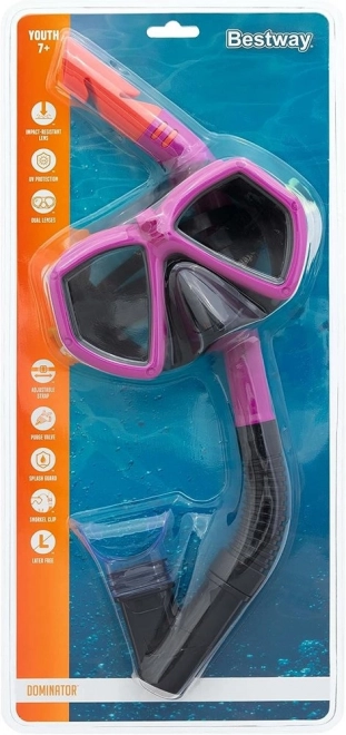 Roze duikset met masker en snorkel