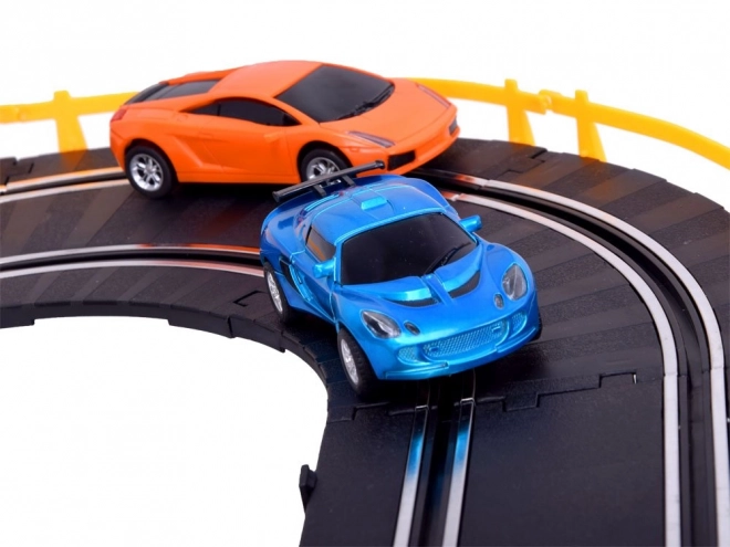 Grote racebaan met 2 auto's en een baanlengte van 787 cm