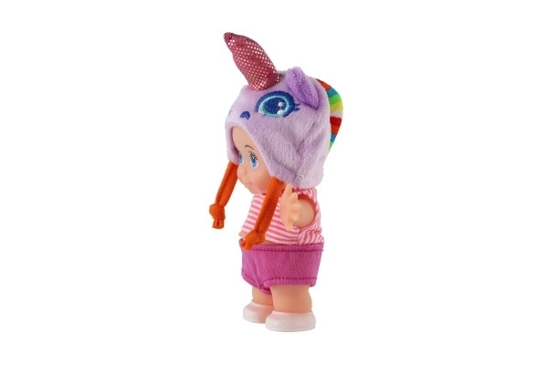 Poppenbaby met muts kunststof stevig lichaam 15cm 4 soorten in doosje 9x16x6cm