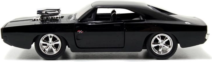 Metalen carrosserie en vrijlopende wielen