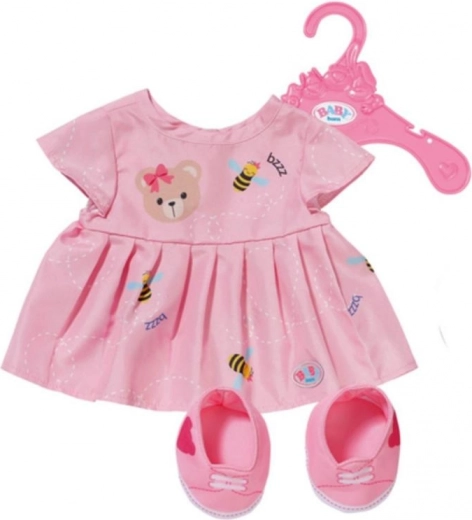 Schattige roze outfit met beertje en bijtjes