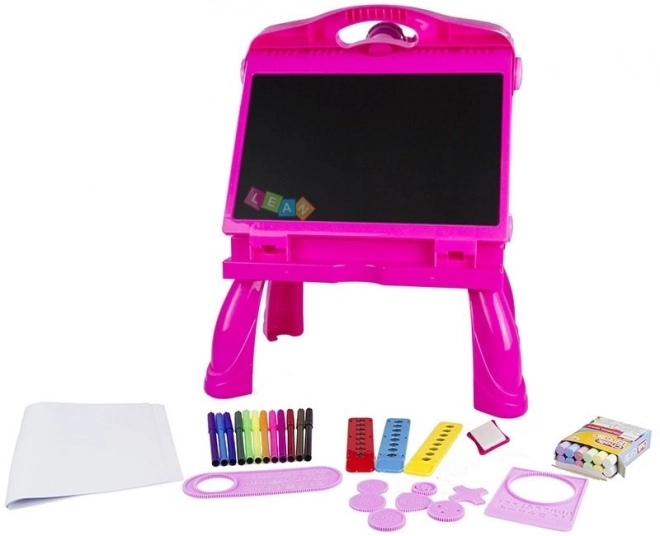 Roze bord met projector voor tekenen en schilderen
