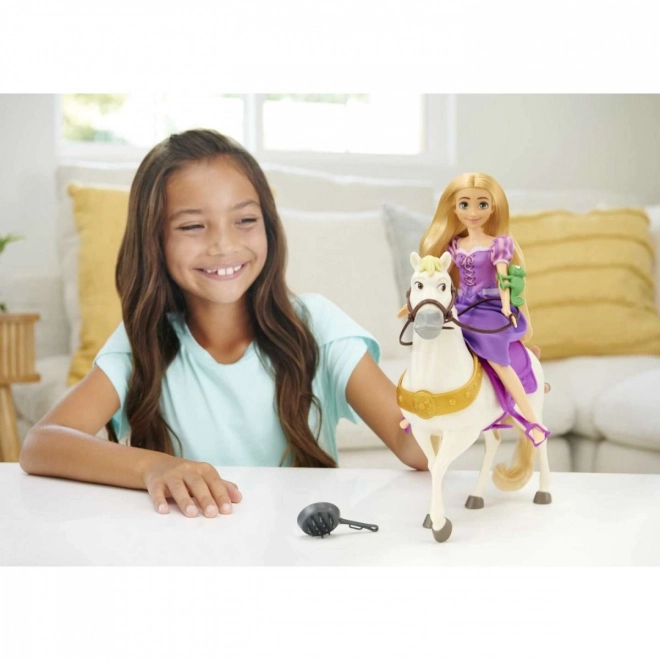 Disney prinses Rapunzel en Maximus