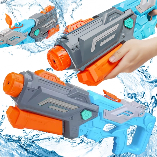 Grote waterpistool met pomp