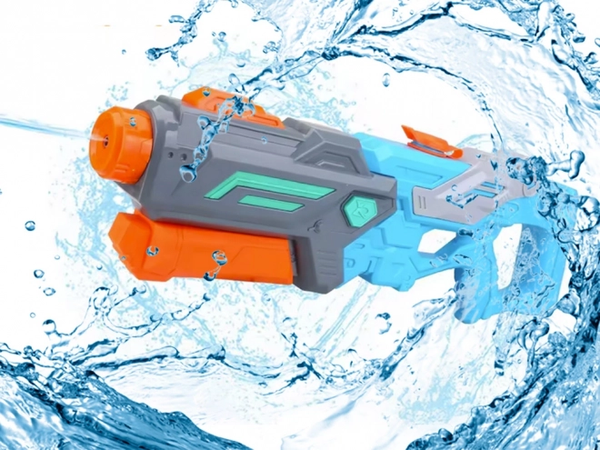 Grote waterpistool met pomp