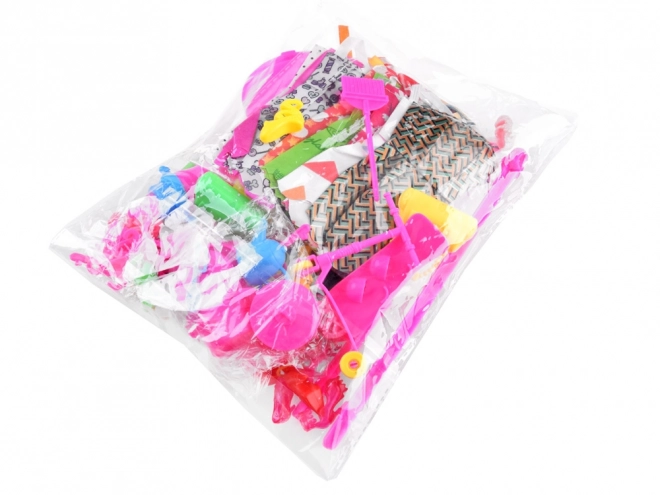 Set van jurken, schoenen en accessoires voor poppen