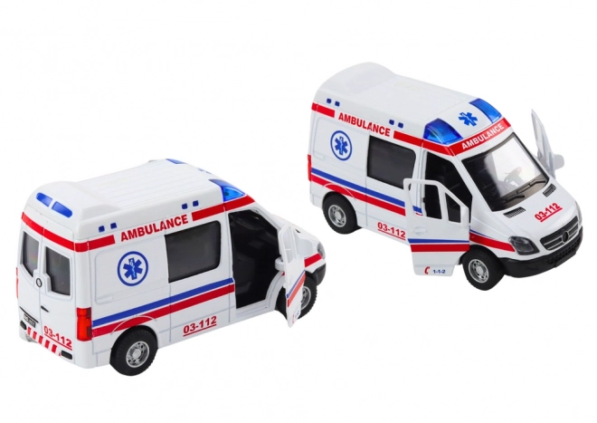 ambulance speelgoed met openende deuren, lichten en geluiden 1:32 wit