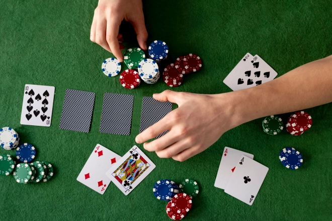 Blackjack Pokerset 300 fiches 2 pakjes kaarten Speelmat Vergrendelbare draagkoffer