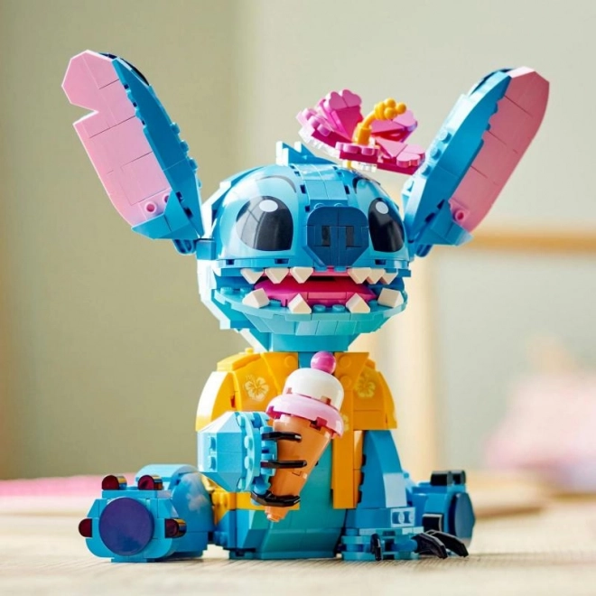 LEGO Disney Stitch met een ijsje