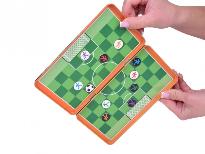 Magnetische voetbalreisspel