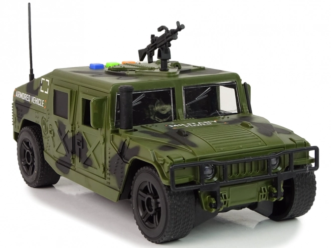 Militair voertuig met frictie-aandrijving
