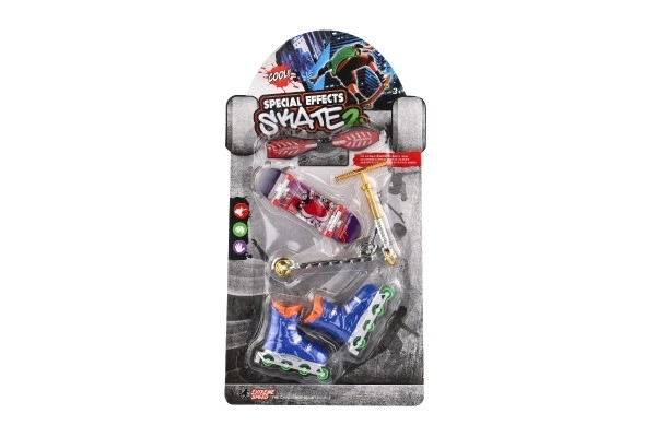 Set skateboard, waveboard, schaatsen, vingervaardigheid step plastic mix soorten op kaart 16x30cm