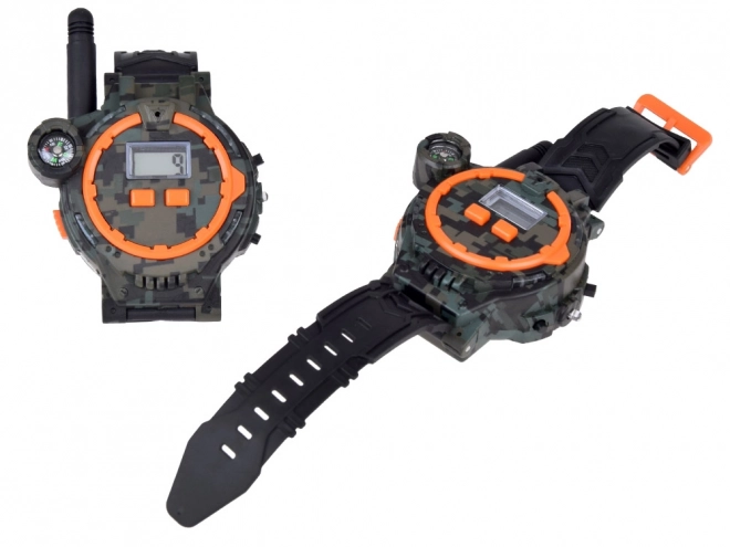 Militaire horloge met radio en kompas