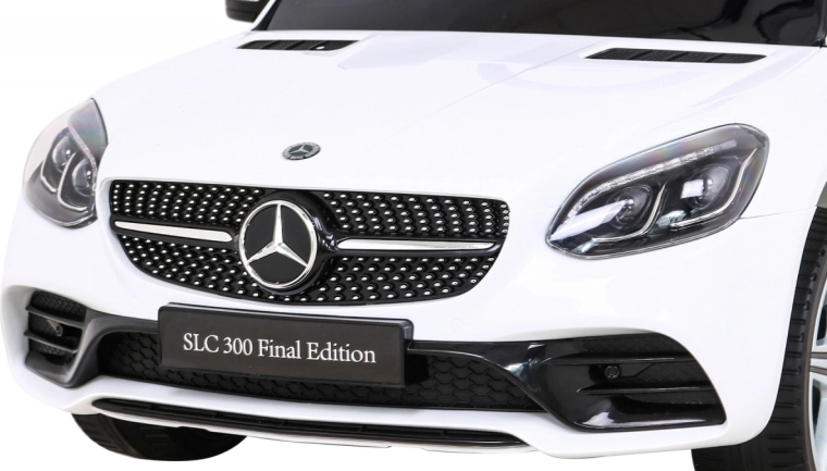 Realistisch design van gelicenseerde Mercedes-Benz