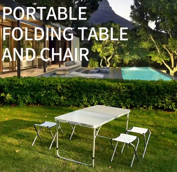 Opvouwbare kampeerset met tafel en 4 grijze stoelen