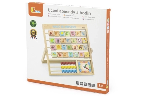 Houten alfabet en klokken in het Tsjechisch