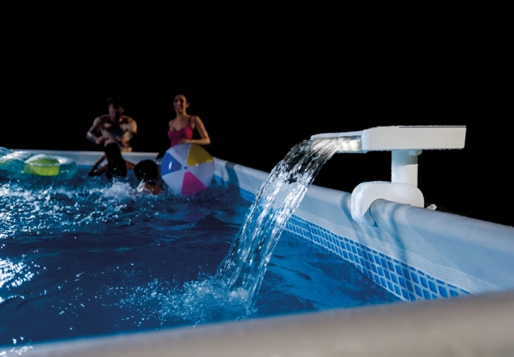 Eenvoudige installatie op de zwembadrand