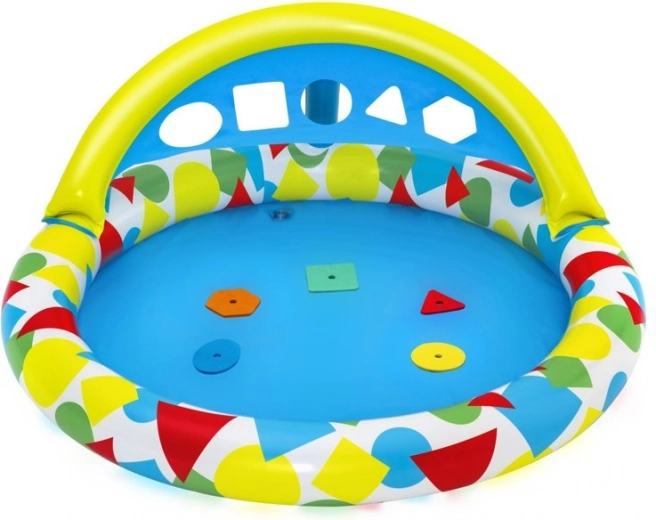 Leren door te spelen: vormensorteerder in het zonnescherm