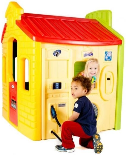 Benzinestation voor fantasierijk spel