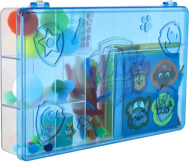 Stevige plastic koffer met overzichtelijke vakken