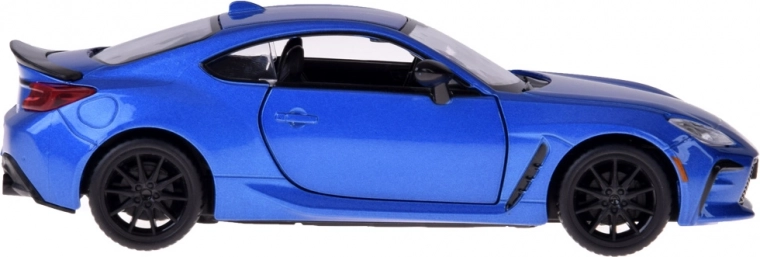 Metalen carrosserie en rubberen wielen