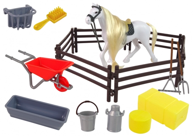 Paardenfiguur met kamhaar en accessoires