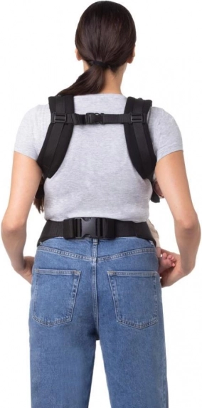Oudercomfort: brede lendenband en gewatteerde schouderbanden