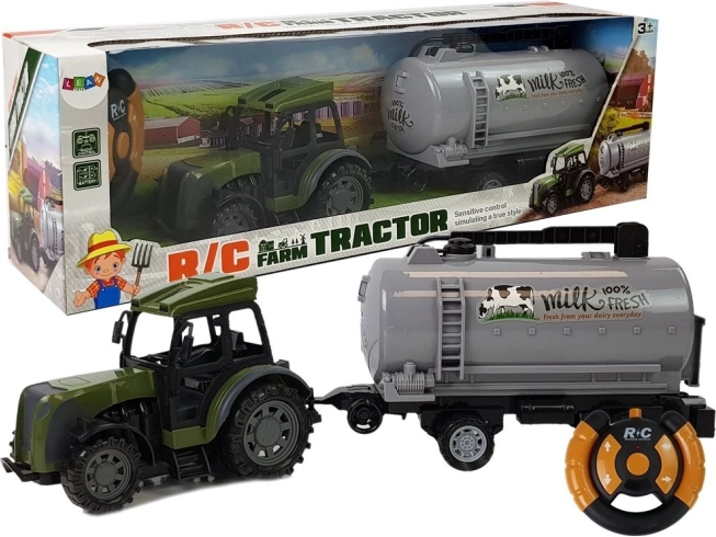 Groene RC-tractor met melk-tankaanhanger 2.4G