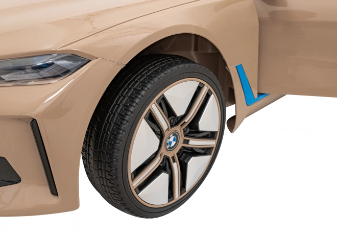 Kinderauto op batterij BMW i4 – Gouden