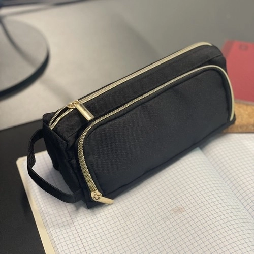 Maaleo zwart uitklapbaar etui met twee compartimenten