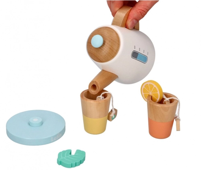 Houten theeset met theepot en kopjes
