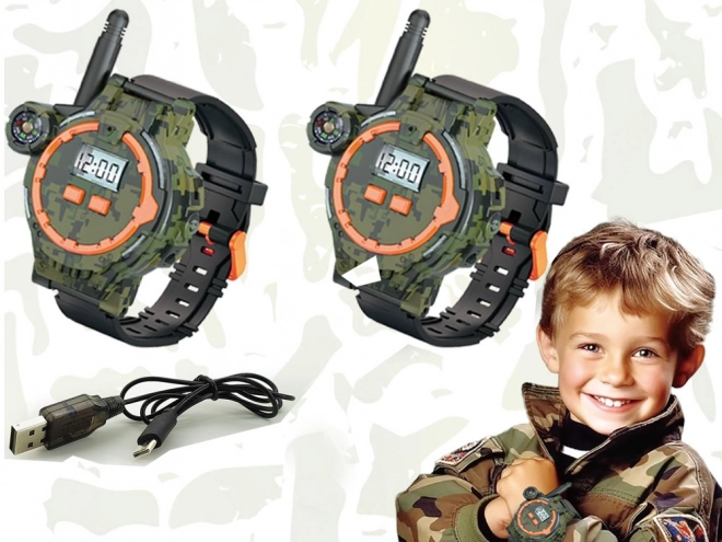 Militaire horloge met radio en kompas