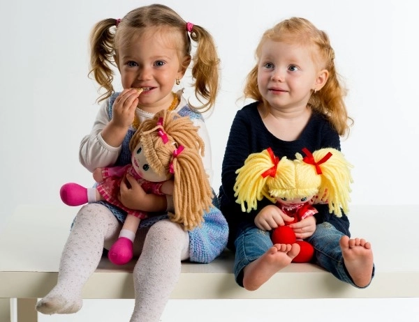 Tsjechische zingende stoffen pop Lucinka - 30 cm