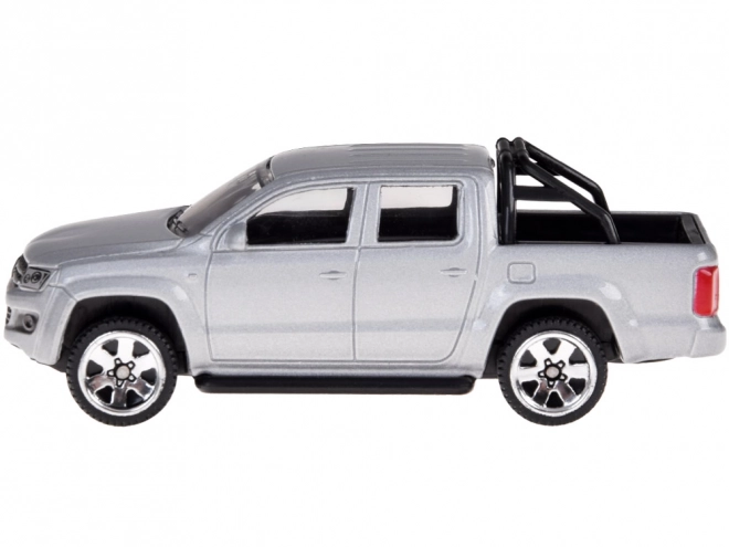 Metalen auto Volkswagen Amarok 1:64