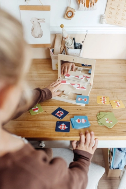 Kleine voet Symmetrie Spel met spiegel