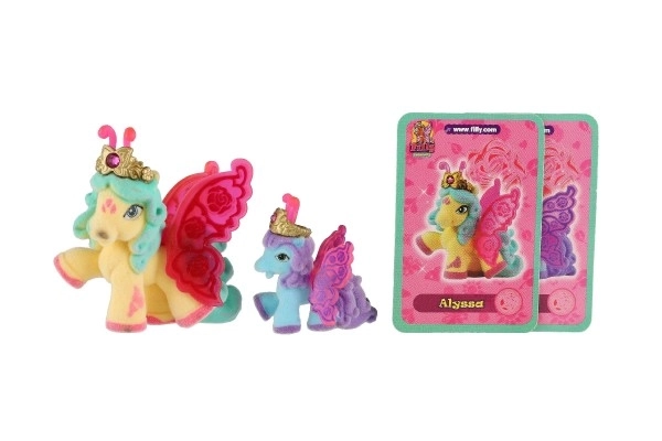 Filly Butterfly familie figuurtjes 2 stuks pluche met accessoires mix van soorten op kaart 17x16,5cm