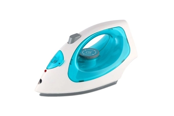 Strijkijzer stoomt plastic 22cm op batterijen met licht, geluid in doos 16x24x14cm