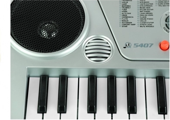 Overzichtelijk LCD en krachtige stereo