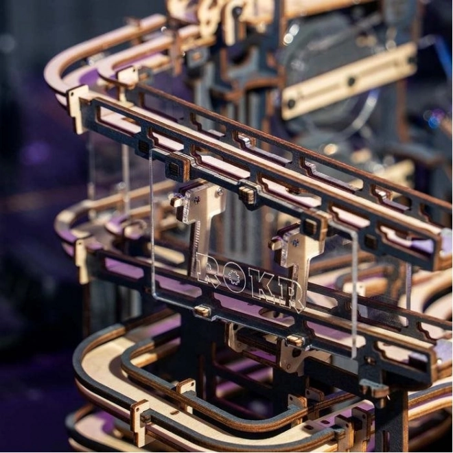 Knikkerbaan Night City - 3D houten bouwpakket