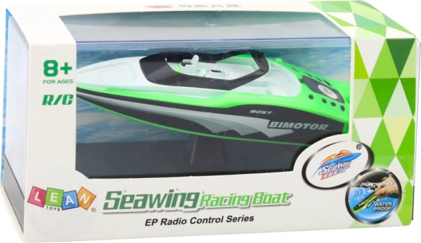 Groene op afstand bestuurbare motorboot
