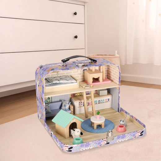 Twee verdiepingen mini-woning met rijke uitrusting